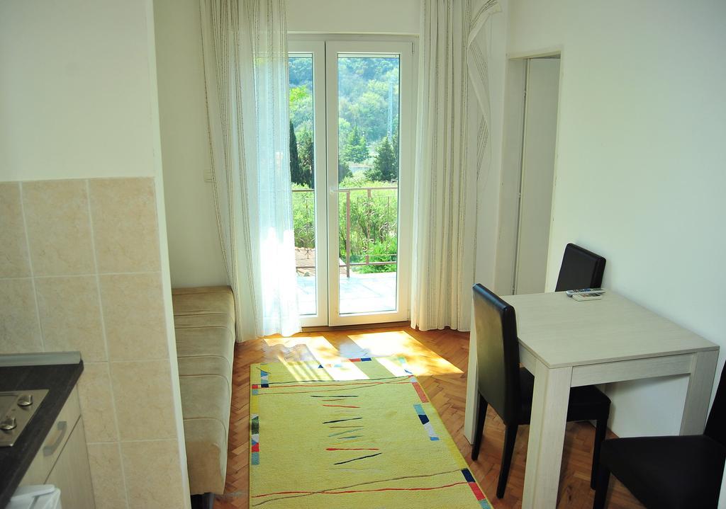 Grejm Family Apartments Petrovazzo Esterno foto